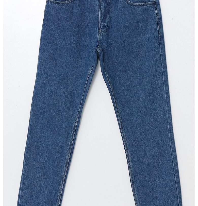 Дънки със стандартна кройка LC WAIKIKI