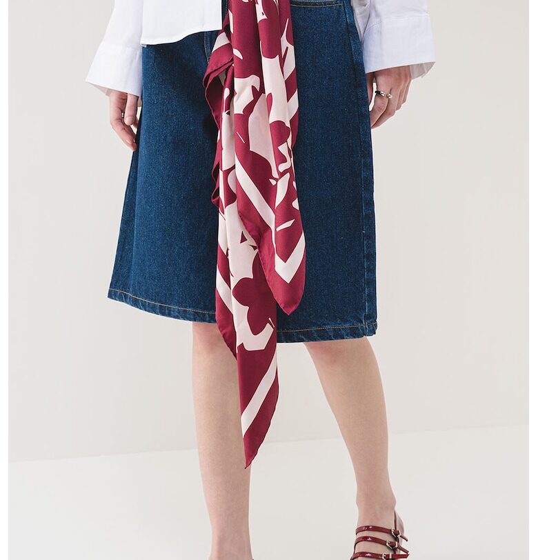 Дънкови бермуди Flora с широк крачол Pieces