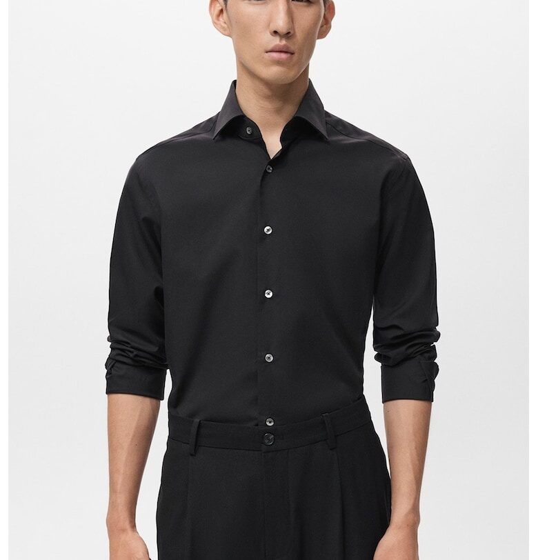 Едноцветна риза с яка с копчета Mango