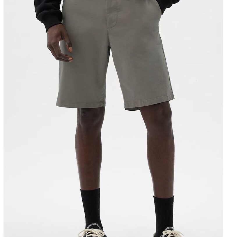 Едноцветни бермуди GAP