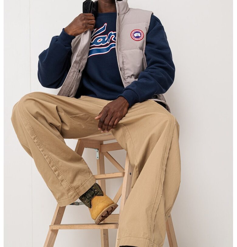 Елек с цип и предни джобове CANADA GOOSE