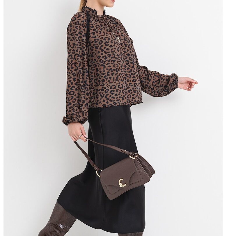 Ефирна блуза с бухнали ръкави GUESS