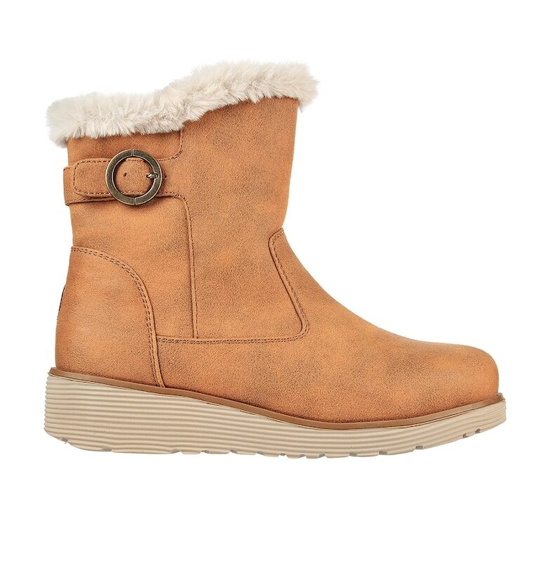 Зимни боти Keepsakes Comfy със скосена подметка Skechers