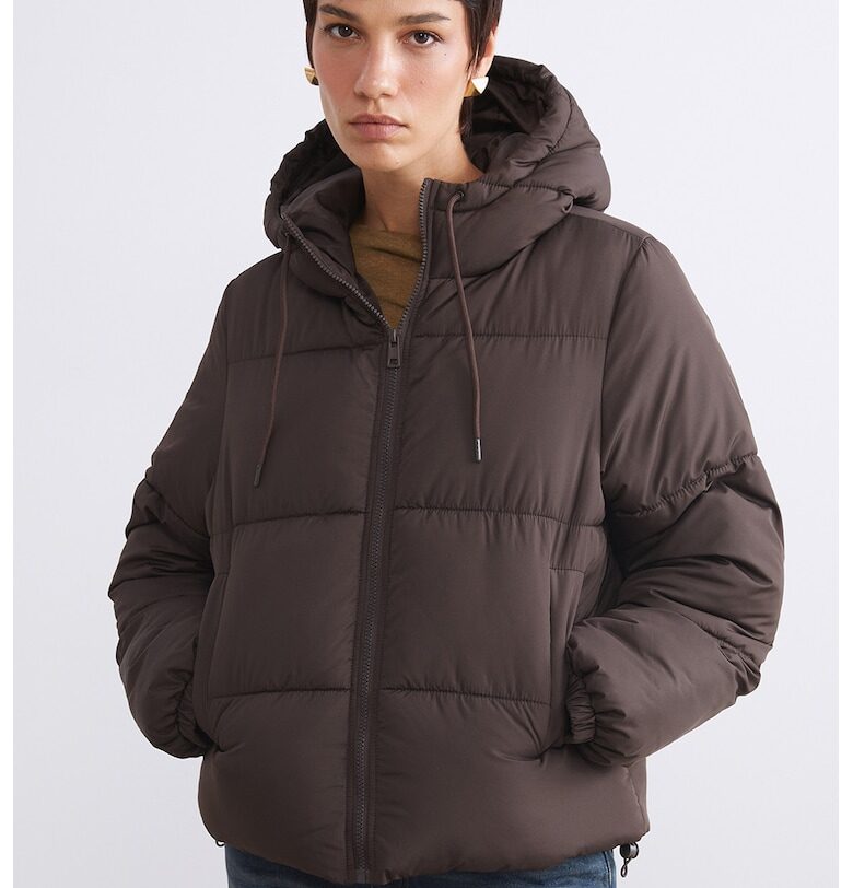 Зимно яке с качулка LC WAIKIKI