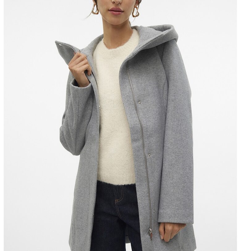 Зимно яке с качулка Vero Moda