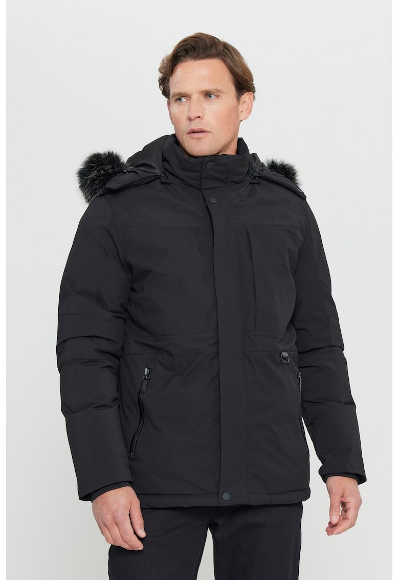 Зимно яке с отделяща се качулка ACCo