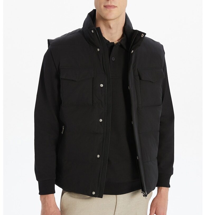 Капитониран елек с джобове и цип LC WAIKIKI