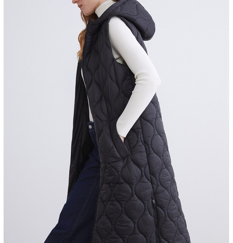 Капитониран елек с качулка и цепки с цип LC WAIKIKI