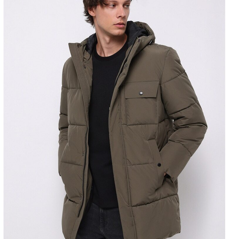 Капитонирано зимно яке с качулка COLINS