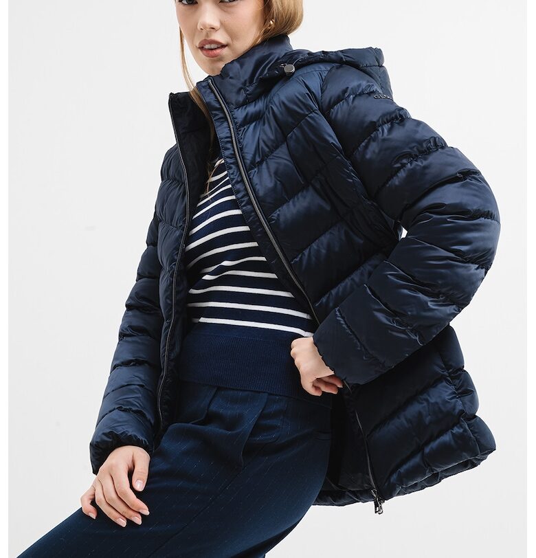 Капитонирано зимно яке с качулка Geox