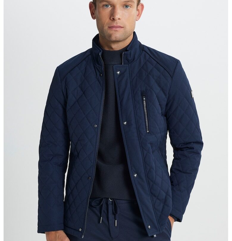 Капитонирано яке с капси ACCo