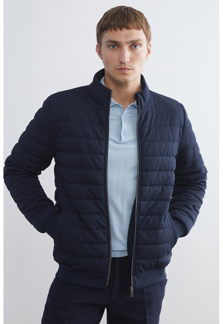 Капитонирано яке с цип LC WAIKIKI