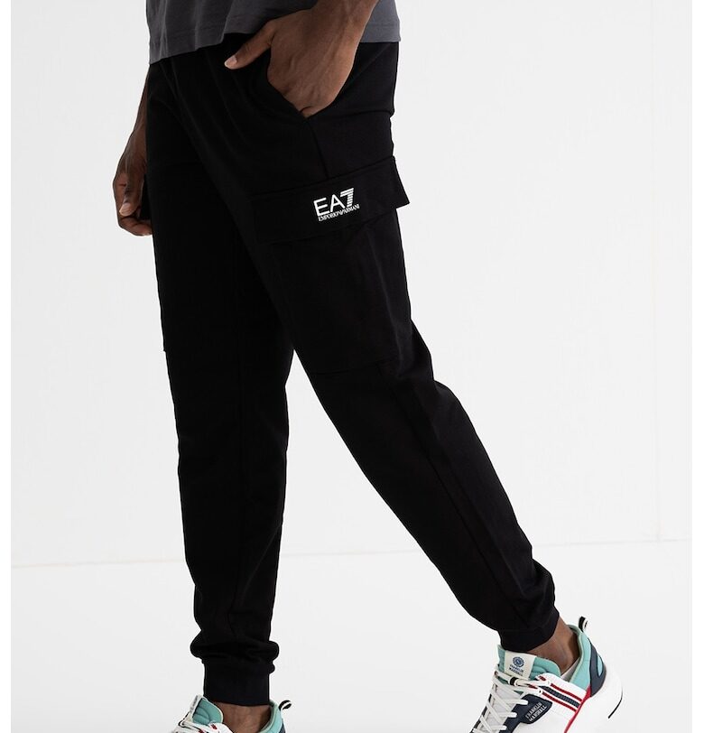 Карго спортен панталон с еластична талия EA7