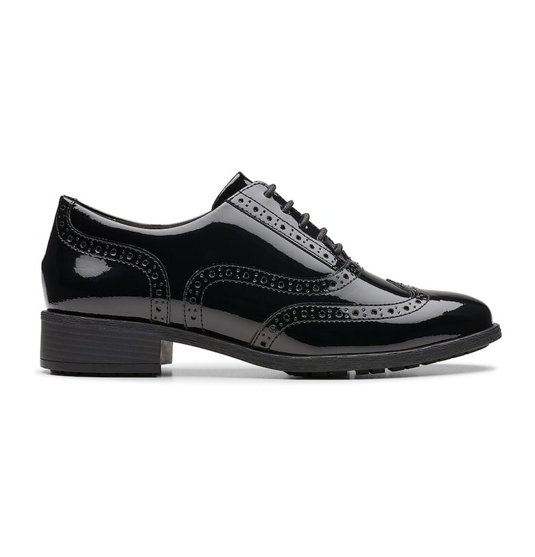 Кожени обувки Brogue Clarks