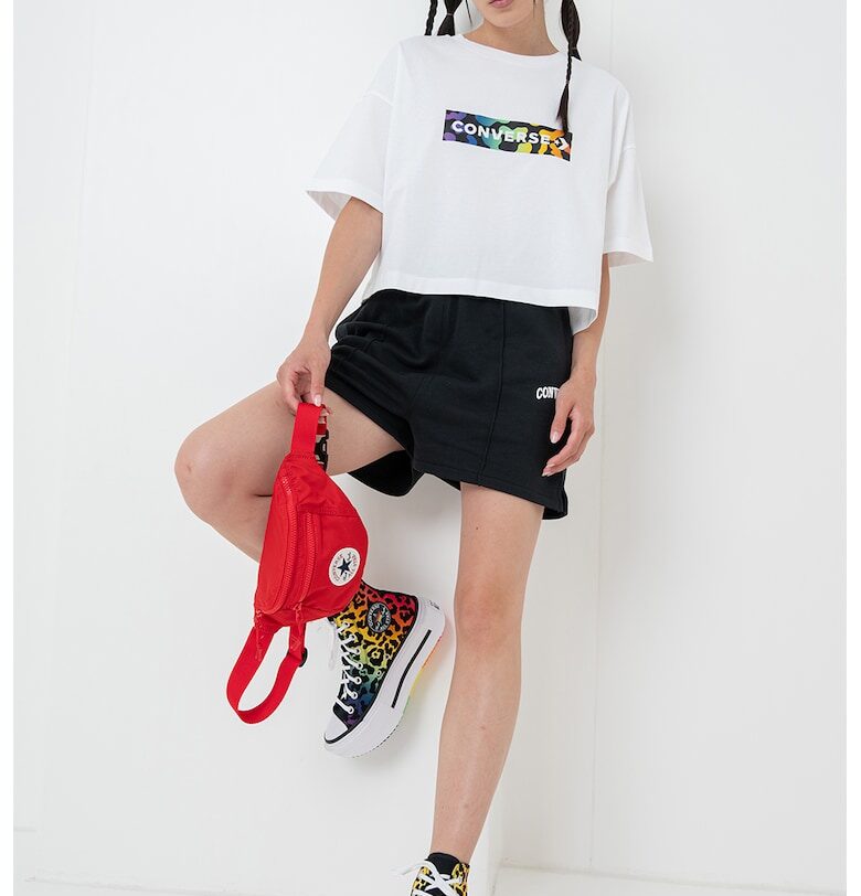 Къса свободна тениска Pride Converse