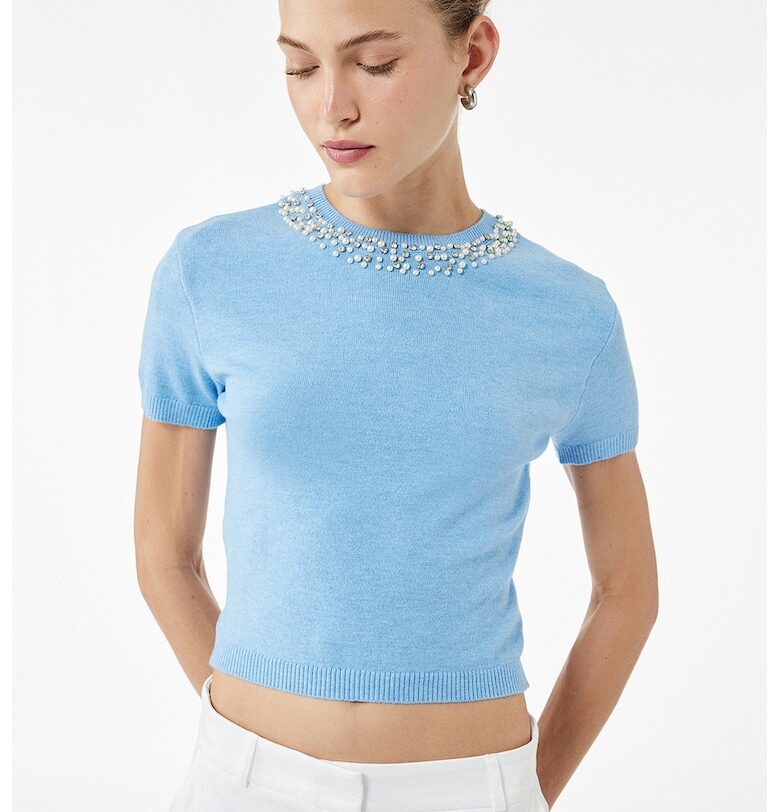 Къса тениска с декорации на деколтето KOTON