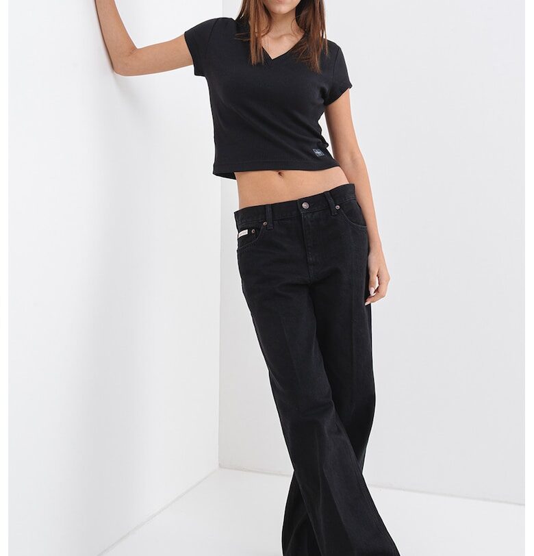 Къса шпиц тениска CALVIN KLEIN JEANS