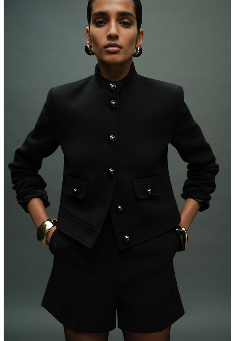 Късо яке с копчета Mango