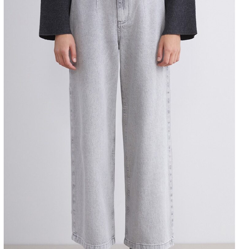 Леко разкроени дънки LC WAIKIKI