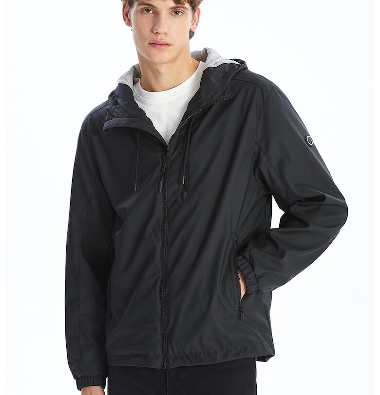 Леко яке с джобове с цип LC WAIKIKI