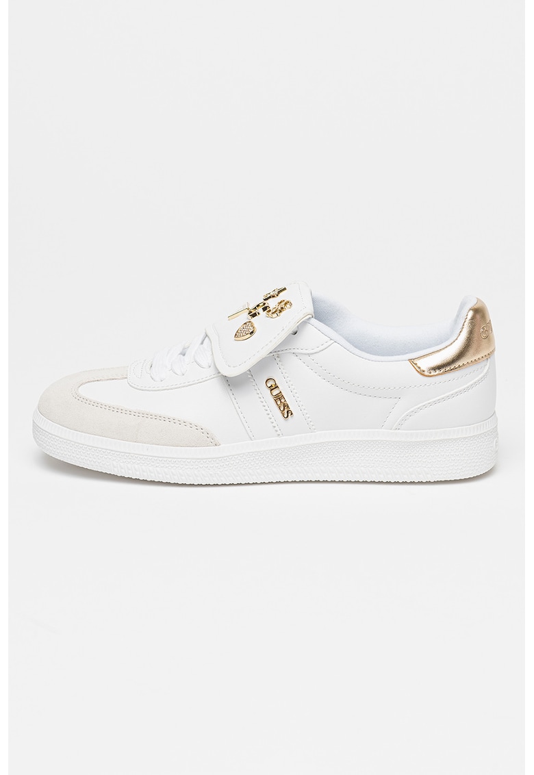 Маратонки с метални декорации GUESS