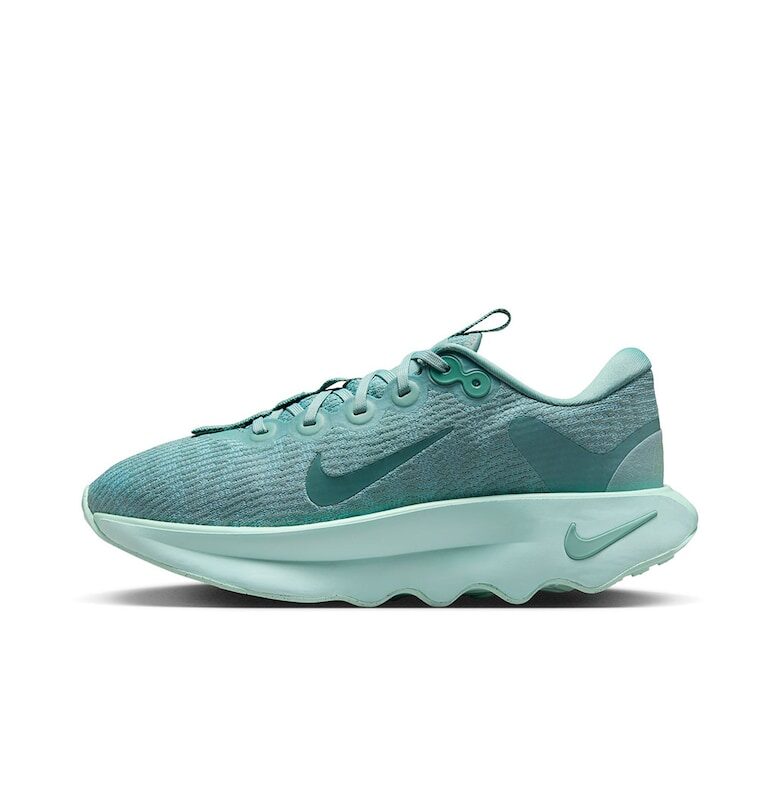Обувки Motiva за бягане Nike