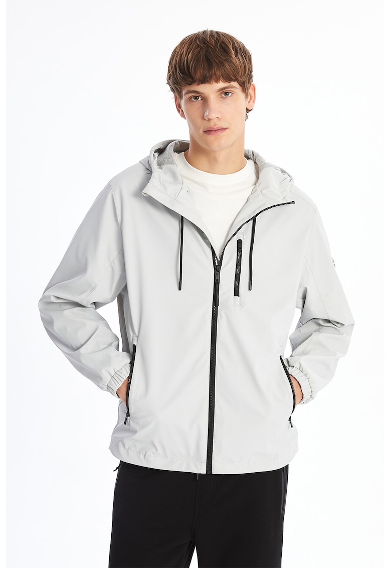 Олекотено яке с джобове с цип LC WAIKIKI