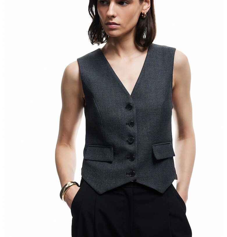 Официален шпиц елек KOTON