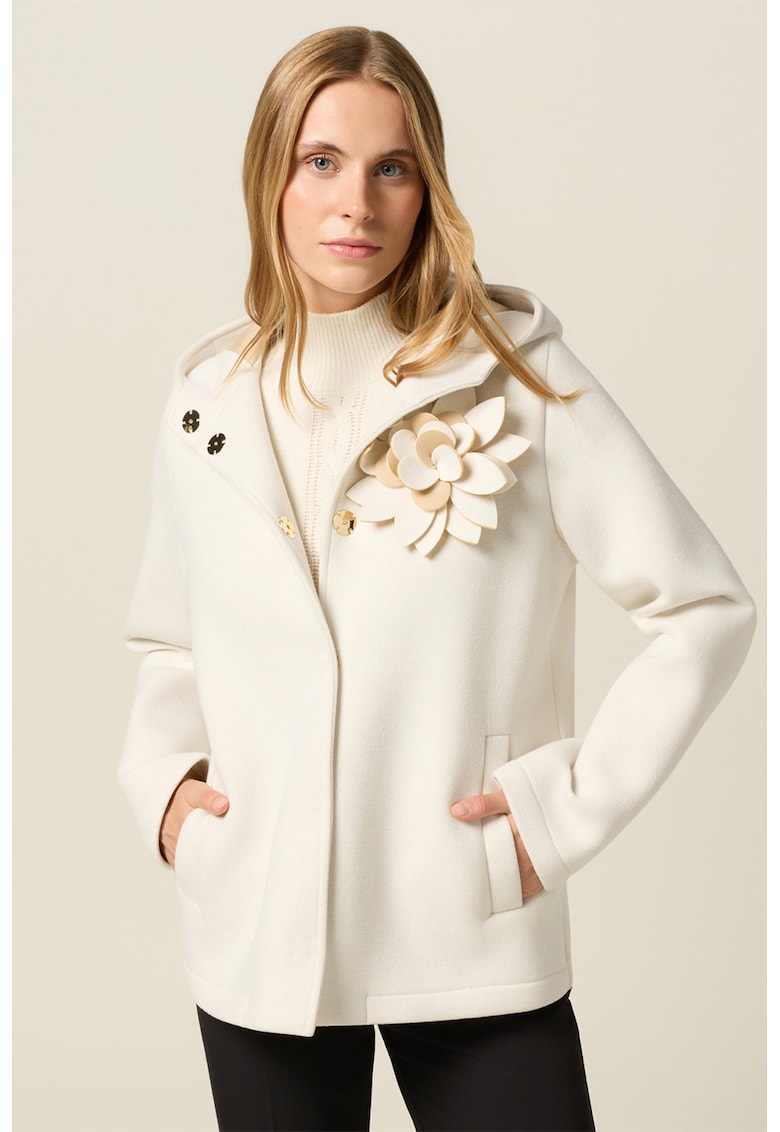 Палто с качулка и 3D флорална апликация Oltre