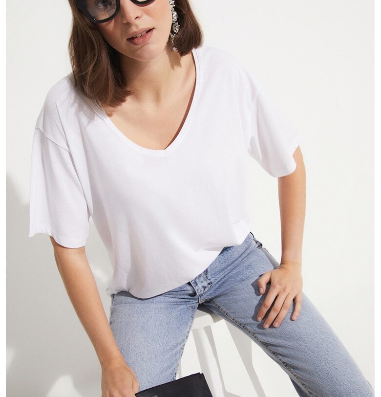 Памучна тениска с шпиц June