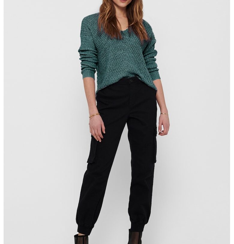 Пуловер New Megan с шпиц и паднали ръкави JdY