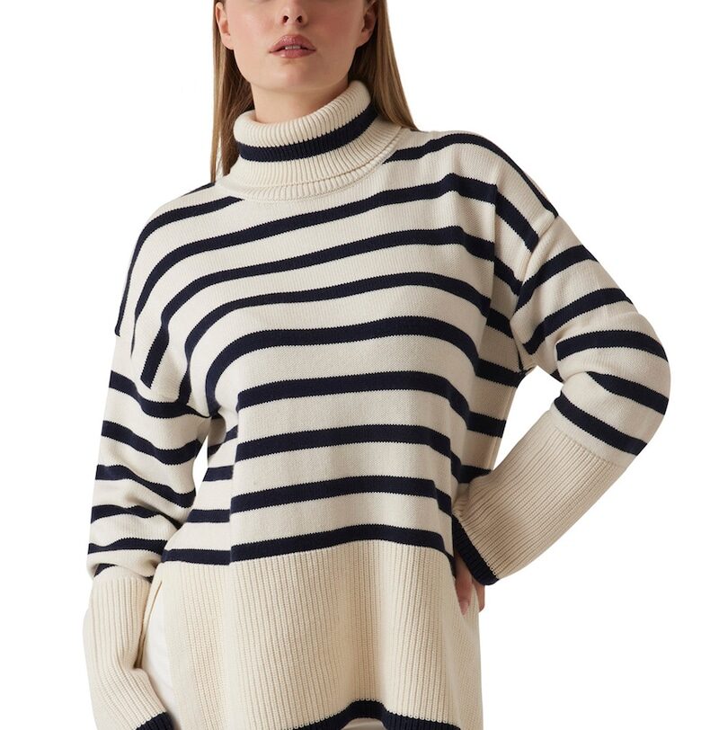 Пуловер на райе с вълна GUESS