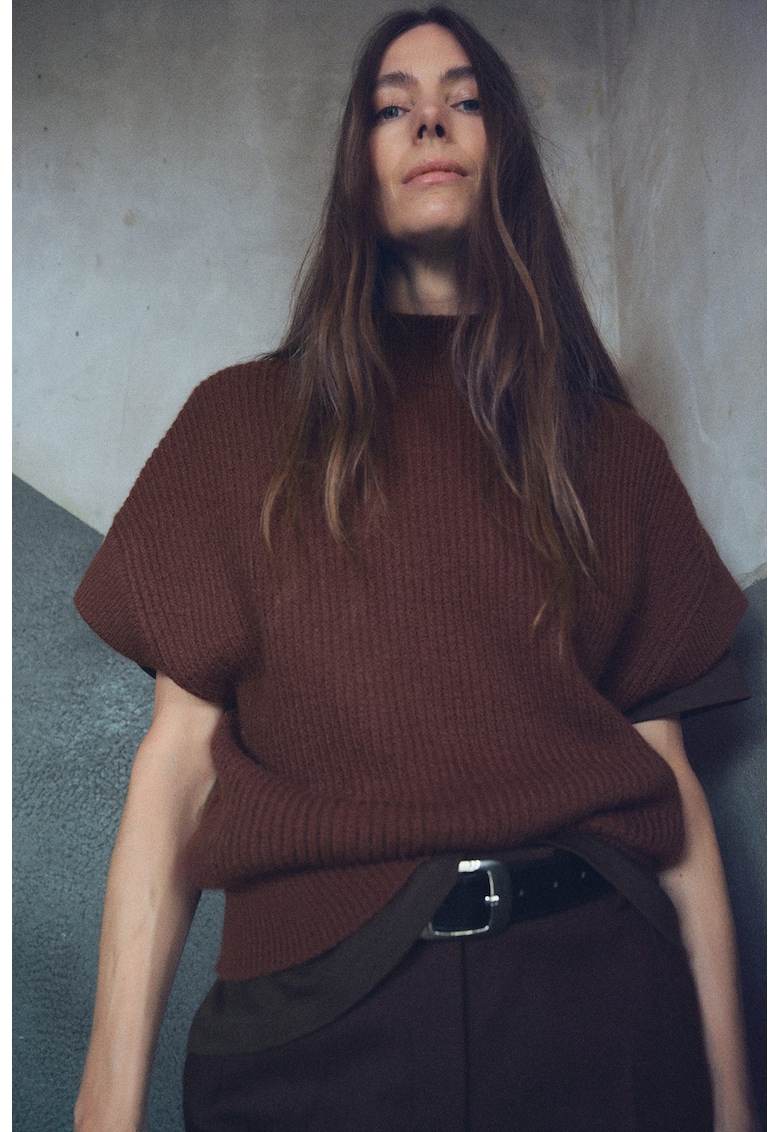 Пуловер с вълна и къси ръкави Mango