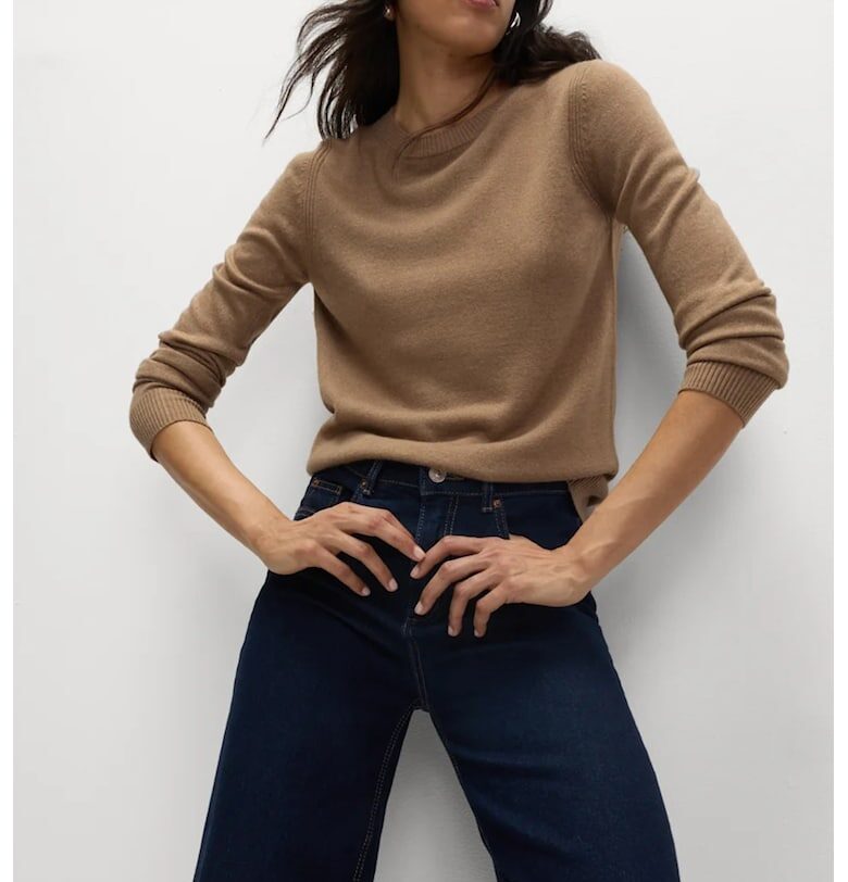 Пуловер с овално деколте Marks  Spencer