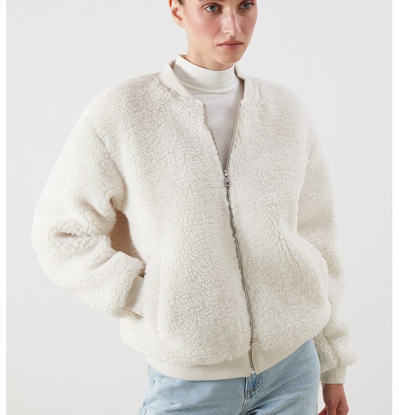 Пухено яке с цип и паднали ръкави LC WAIKIKI