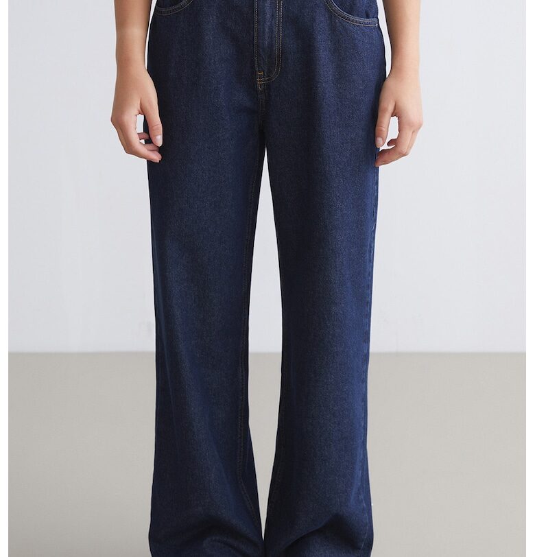 Разкроени памучни дънки със средновисока талия LC WAIKIKI