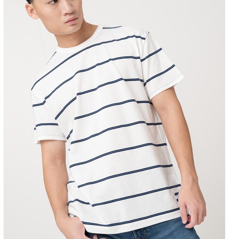 Раирана тениска с овално деколте Tommy Jeans