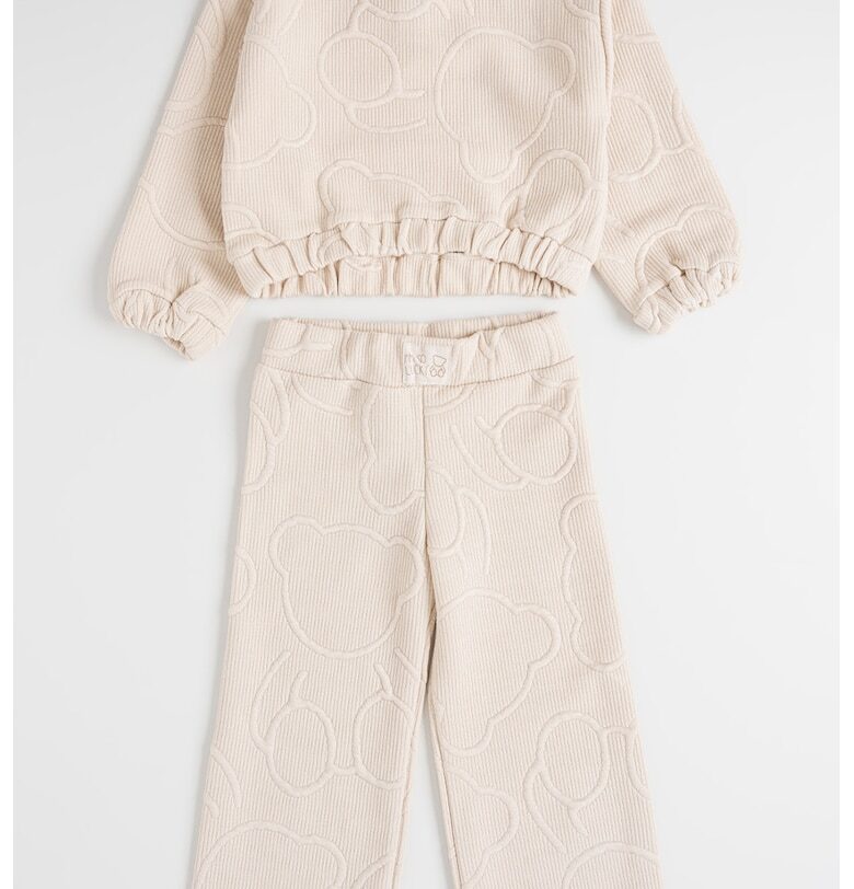 Релефен суитшърт и панталон Mayoral