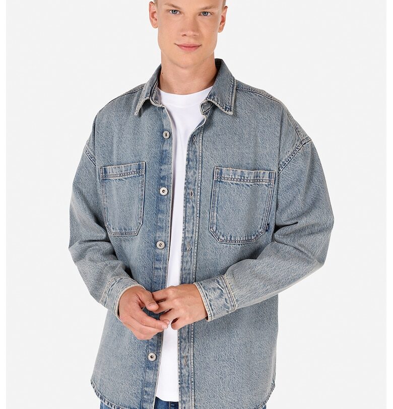 Риза от деним с пришит джоб COLINS