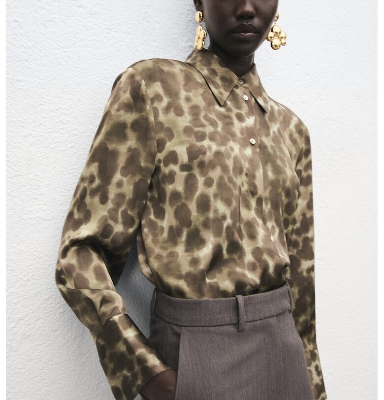 Риза с десен и копчета на маншетите Mango