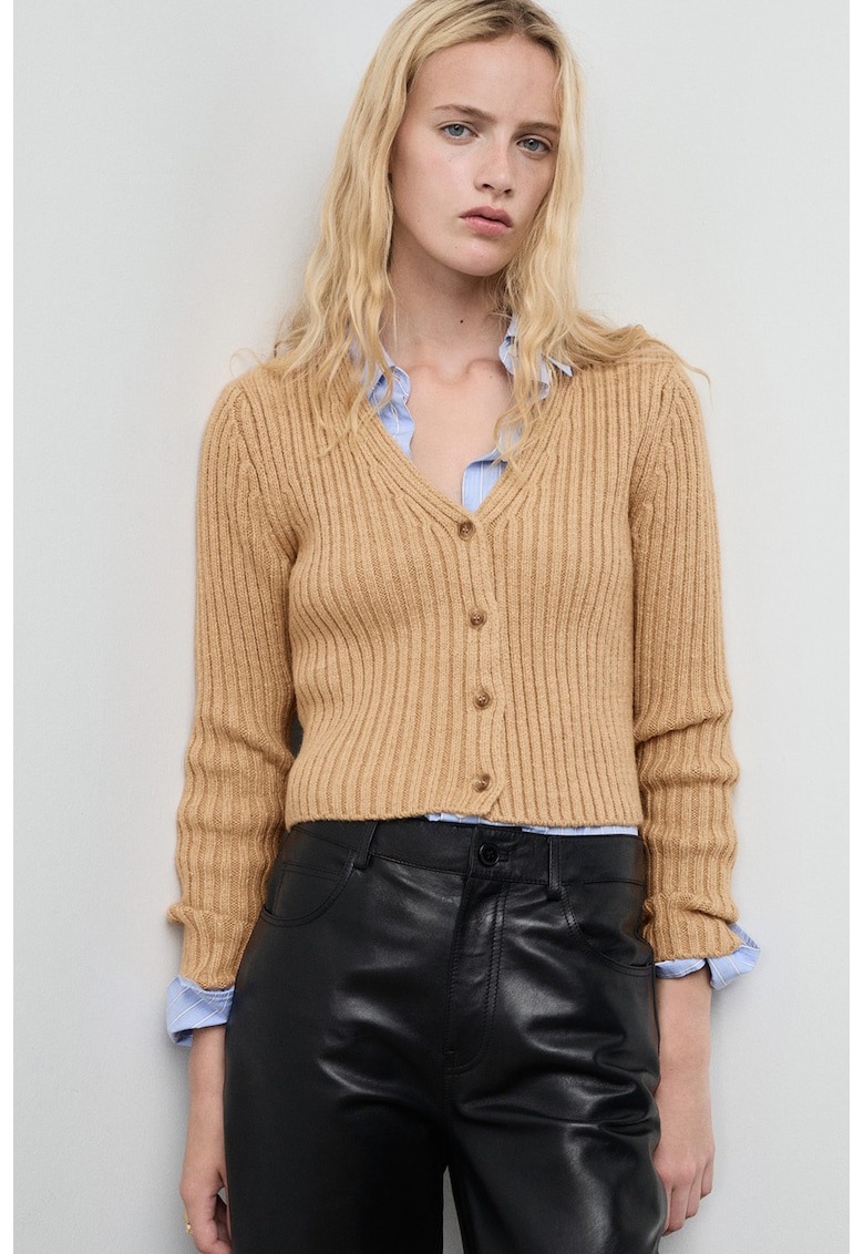 Рипсена жилетка Mango