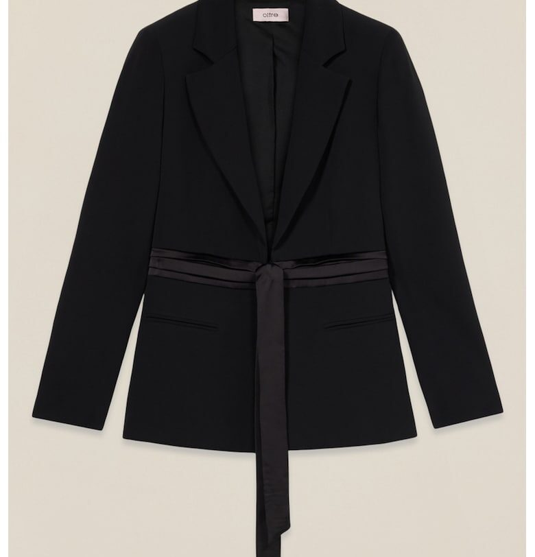 Сако със сатиниран колан Oltre