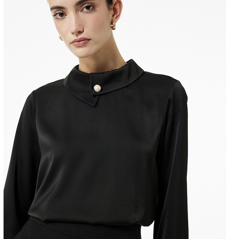 Сатинирана блуза с асиметрична яка KOTON