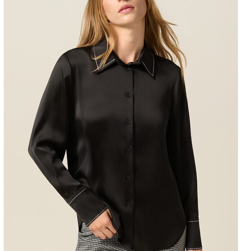 Сатинирана риза с копчета на маншетите Oltre