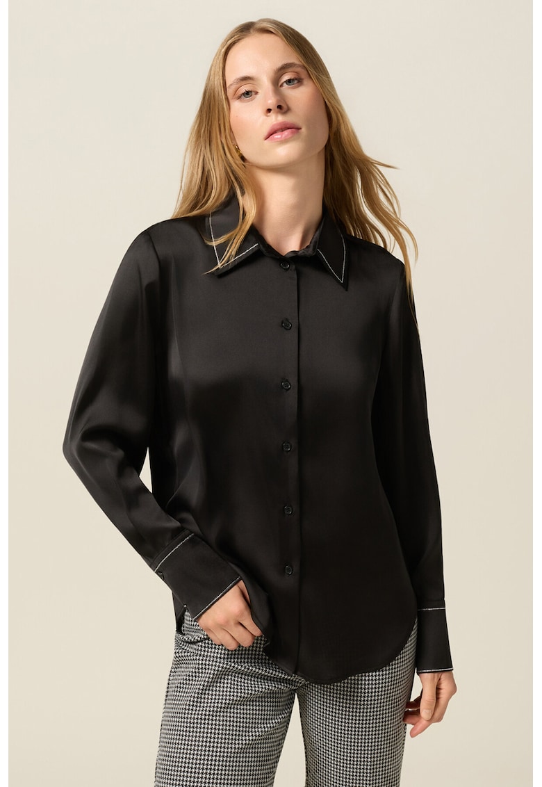Сатинирана риза с копчета на маншетите Oltre