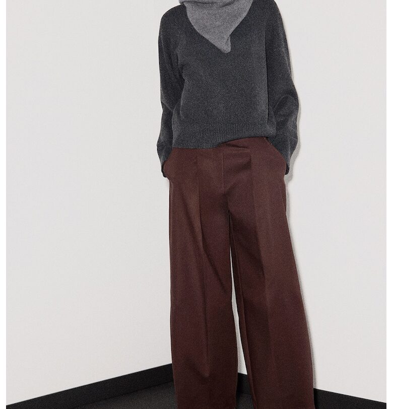 Свободен пуловер Mango