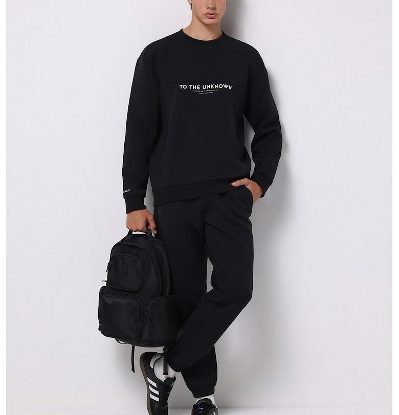 Свободен суитшърт с надпис COLINS