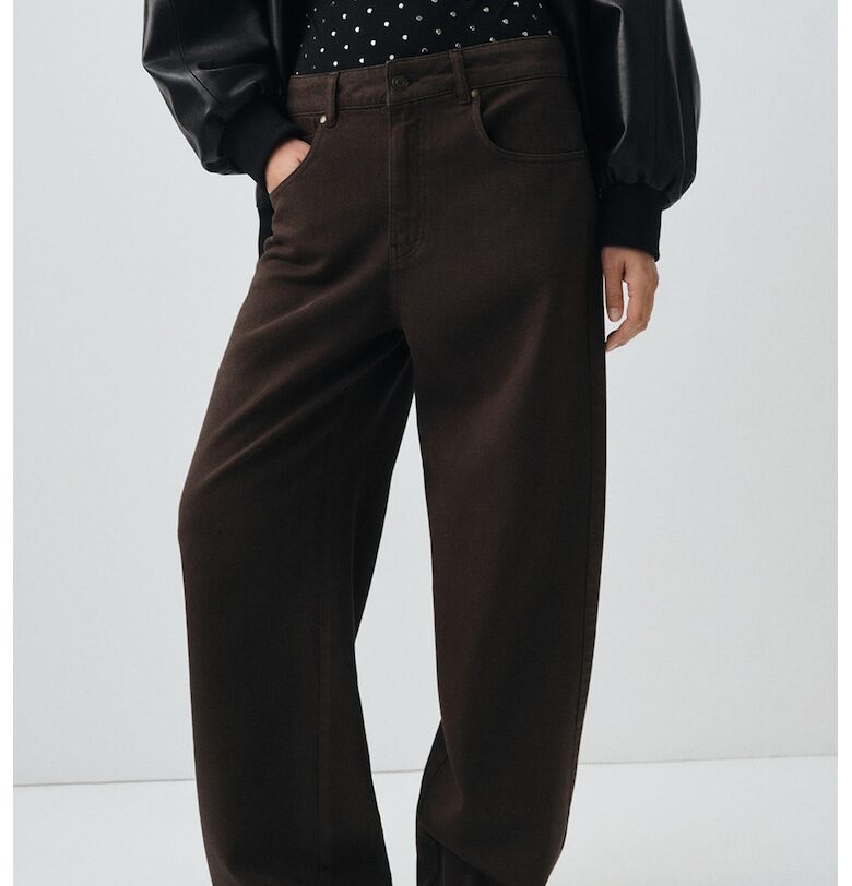 Свободни дънки с миди талия Mango