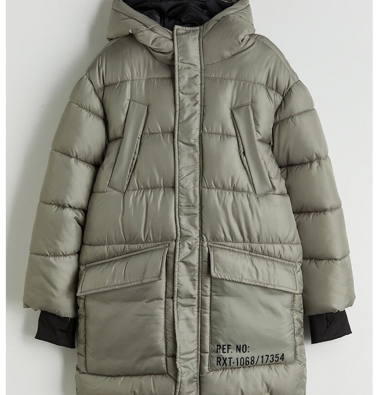 Свободно ватирано зимно яке с качулка LC WAIKIKI