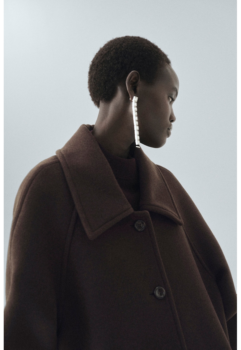 Свободно палто с вълна Mango